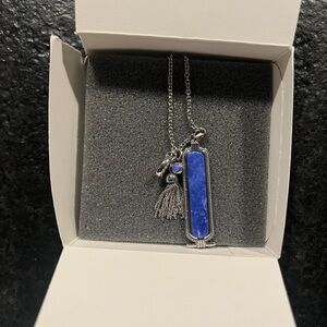 Elegant Blue Pendant Necklace